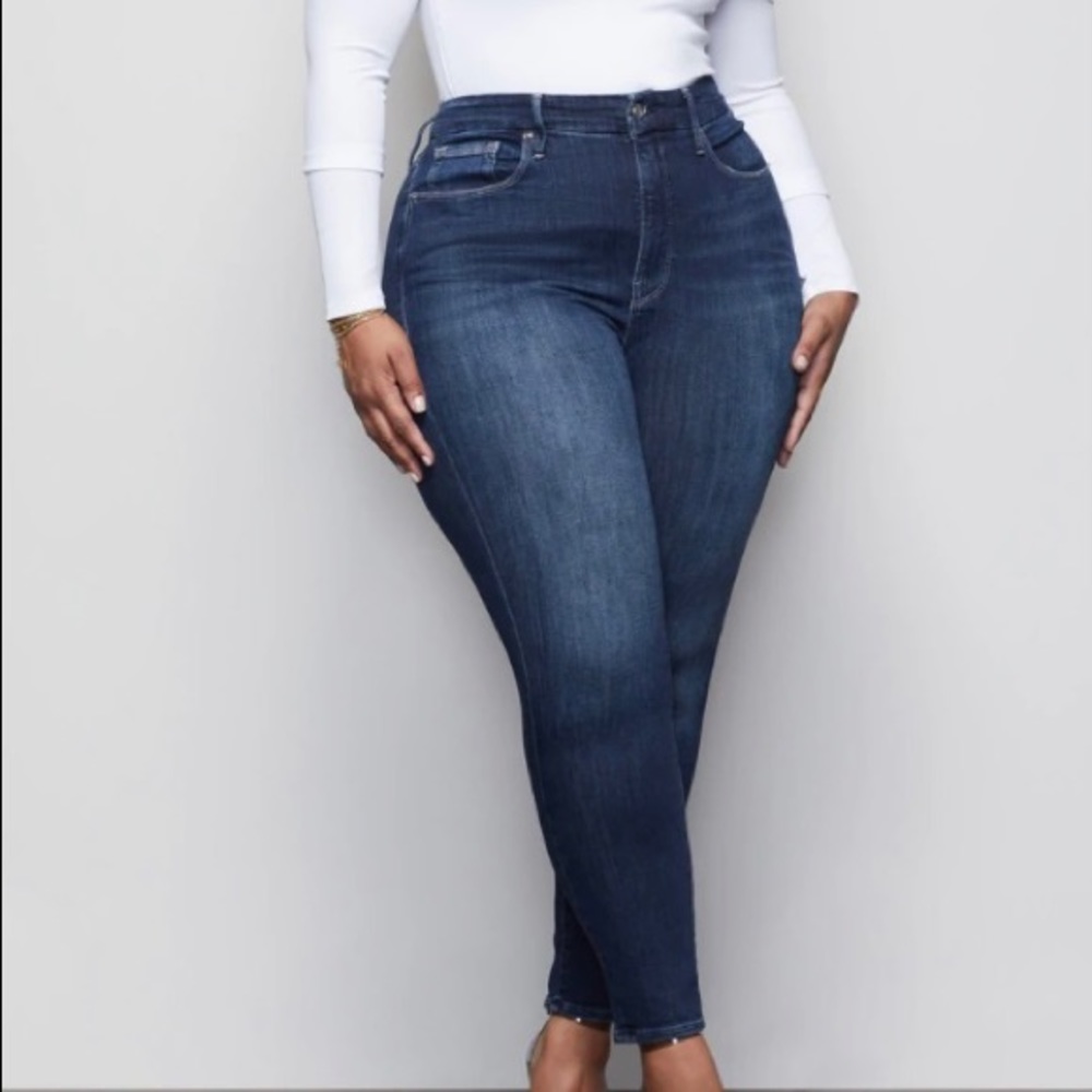 NWOT Good American “Good Legs Crop” size 14/32